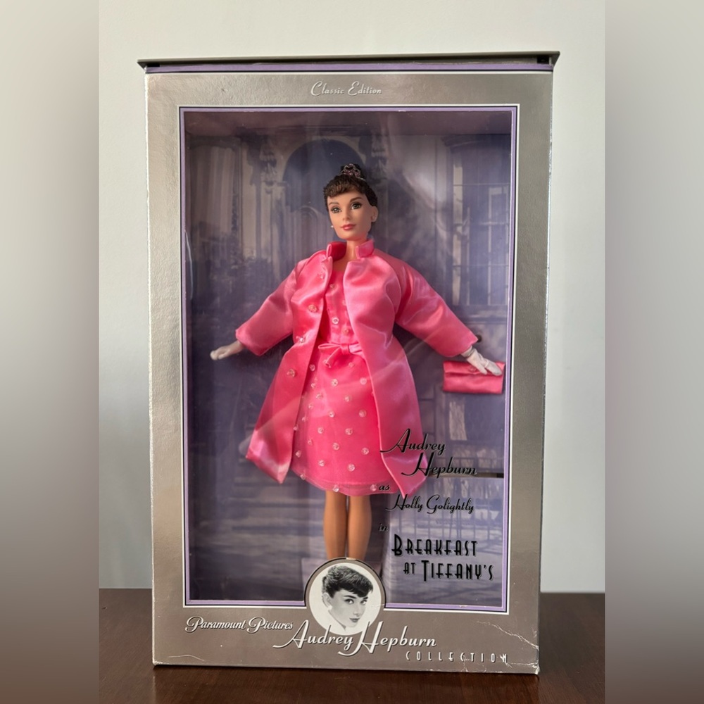 1998 BARBIE DOLL AUDREY HEPBURN "BREAKFAST AT TIFFANY'S" SPECIAL EDITION